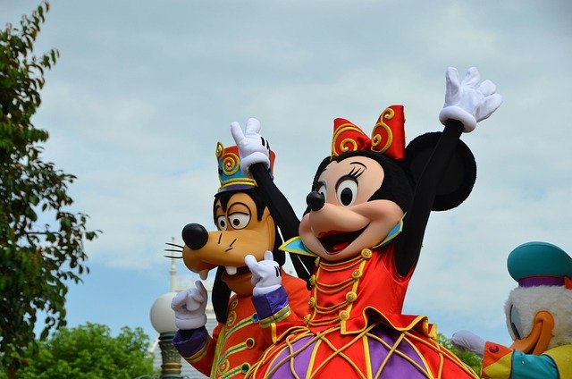 Go Crazy in Hong Kong Disneyland with Macau