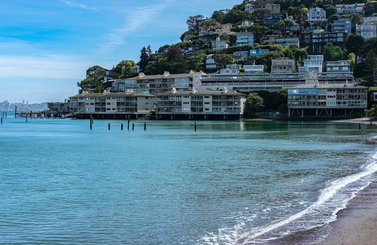  Maldives - Biyadhoo Island Resort