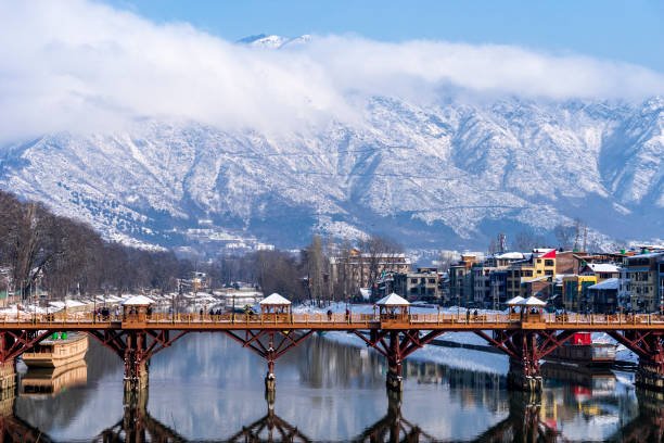 Best All-Inclusive Kashmir Family Tour Package